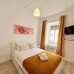 Privatunterkunft Travelers House Lissabon