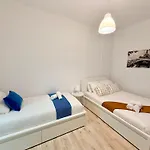Travelers House