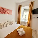 Travelers House Privatunterkunft Lissabon