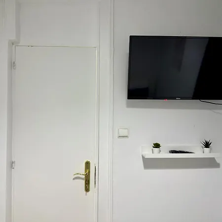 Travelers House منزل للإقامة Lisboa