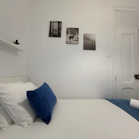 Homestay Travelers House Lisbon